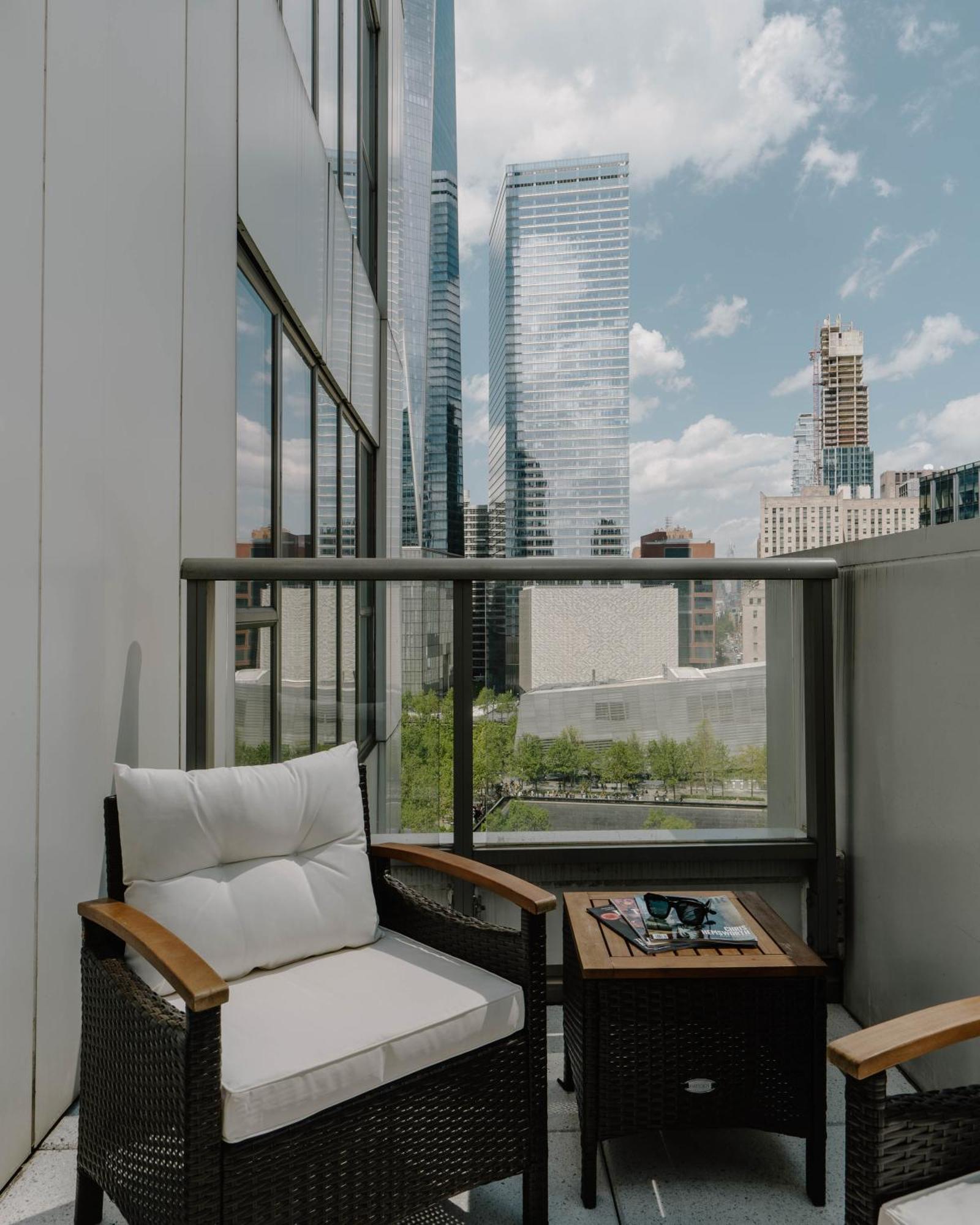 Club Quarters Hotel World Trade Center, New York Bagian luar foto